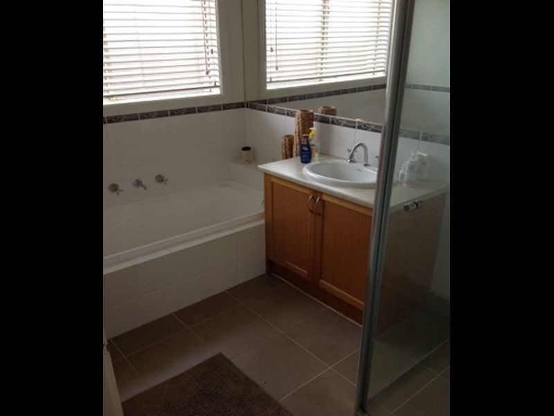 4 Waterbury Street, Cranbourne VIC 3977