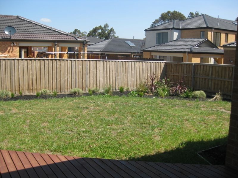 3 Manorwood Way, Berwick VIC 3806