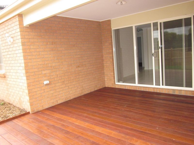 2 Mandalay Court, Berwick VIC 3806