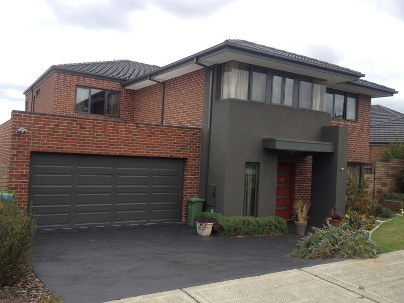 13 Sheldon Drive, Berwick VIC 3806