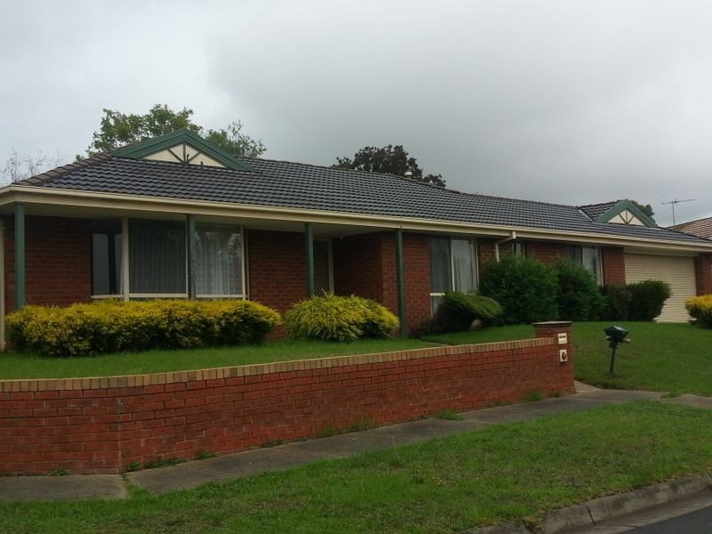 21 Strathaird Drive, Narre Warren South VIC 3805