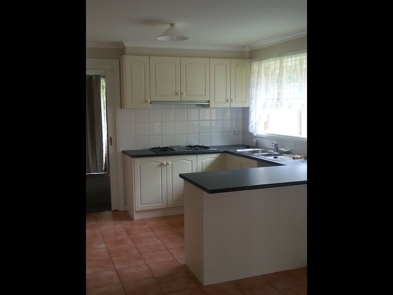 21 Strathaird Drive, Narre Warren South VIC 3805