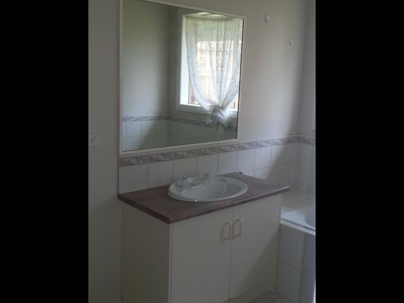 21 Strathaird Drive, Narre Warren South VIC 3805