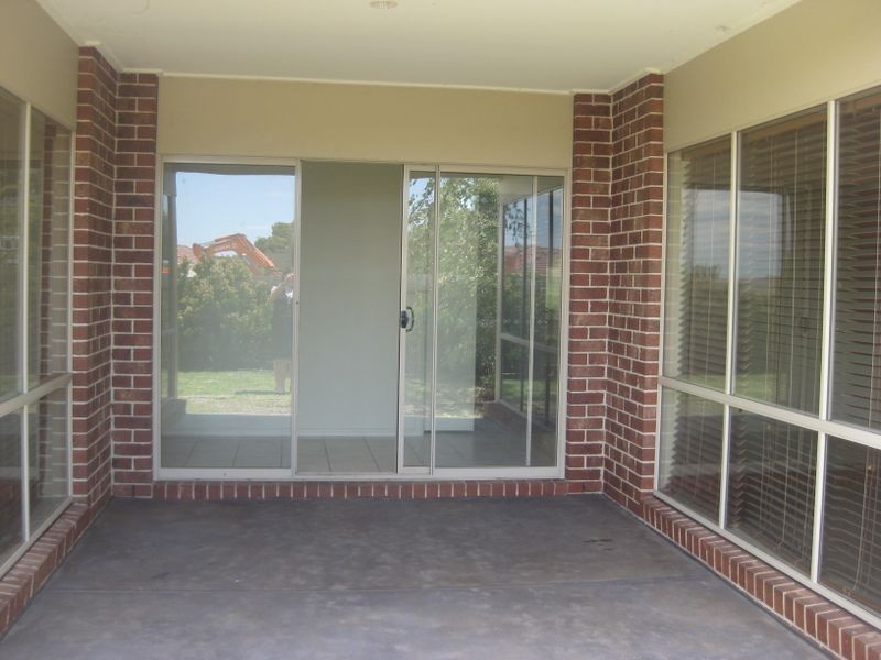 79 Earlsfield Drive, Berwick VIC 3806