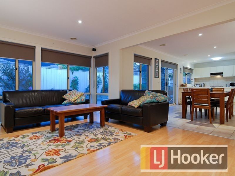 28 Jerilderie Drive, Berwick VIC 3806