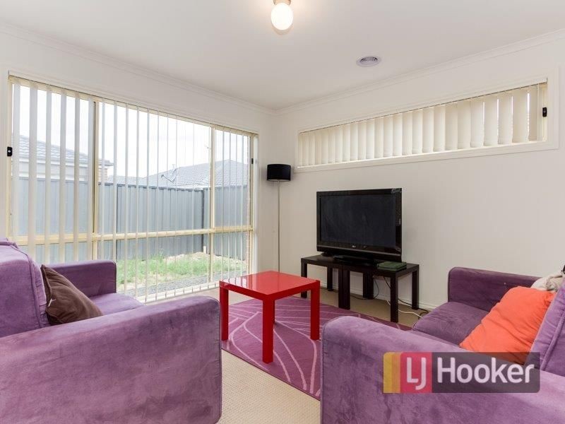 12 Sienna Way, Pakenham VIC 3810
