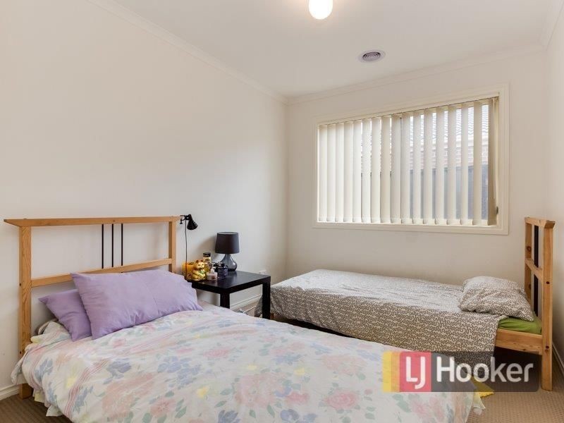 12 Sienna Way, Pakenham VIC 3810