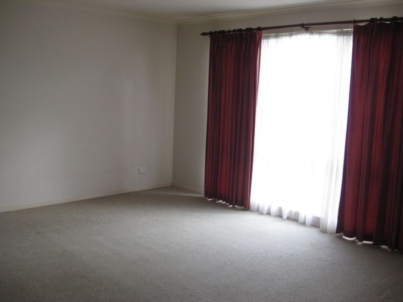 6 Yiota Court, Berwick VIC 3806