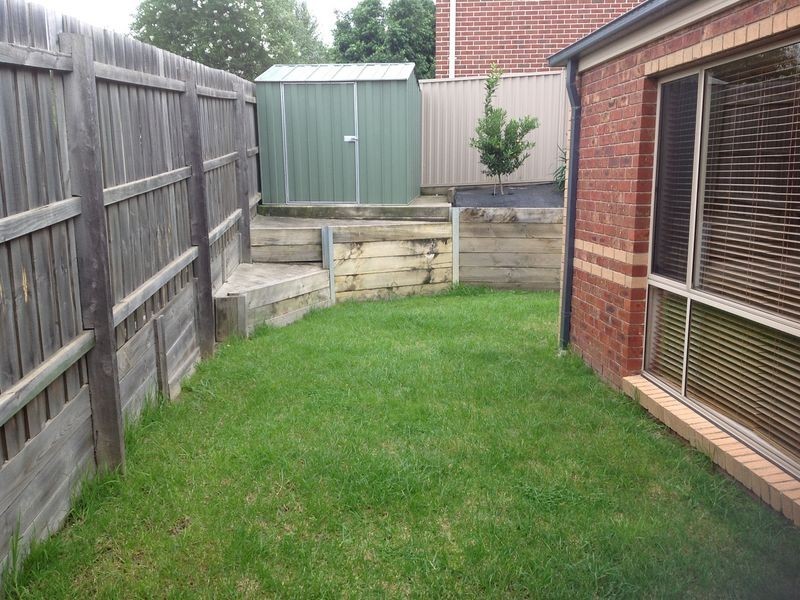 34 Sittella Drive, Berwick VIC 3806