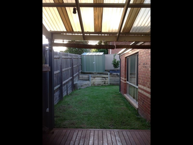 34 Sittella Drive, Berwick VIC 3806