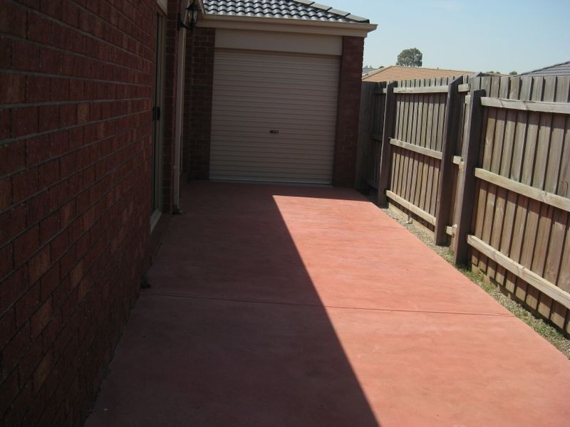 3 Dempster Way, Berwick VIC 3806