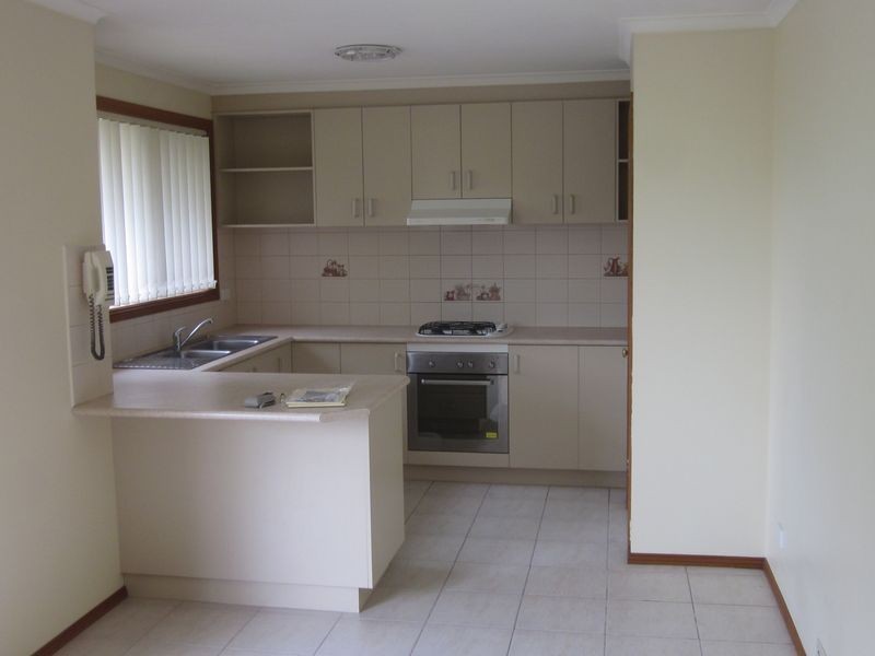 2/125 Mansfield Street, Berwick VIC 3806