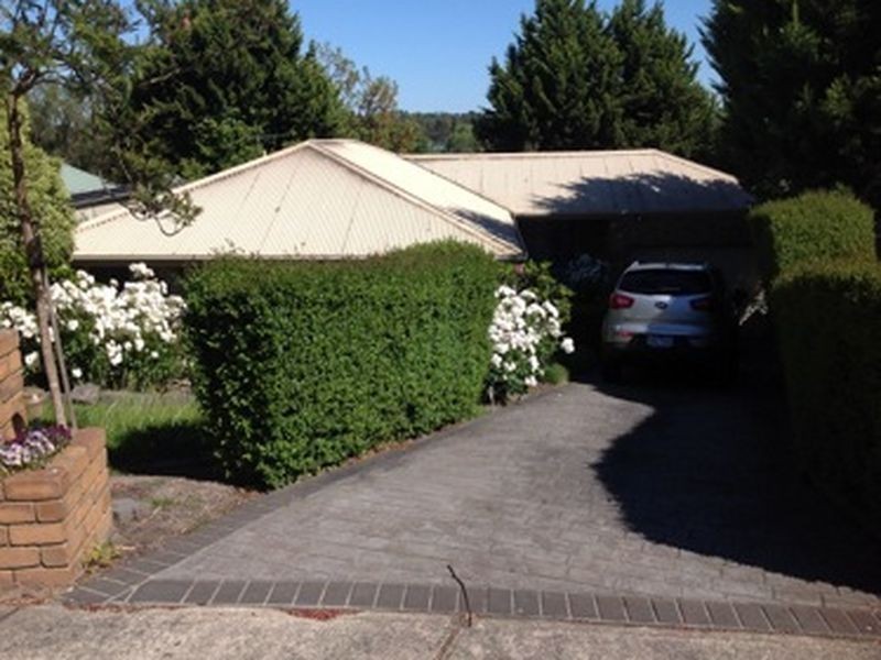 14 Mahon Avenue, Beaconsfield VIC 3807