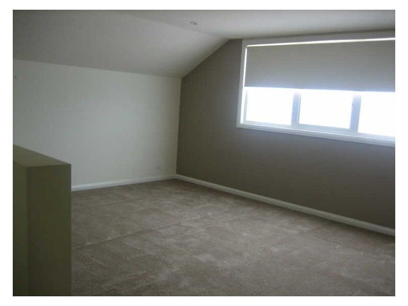 2/58 Palmerston Street, Berwick VIC 3806