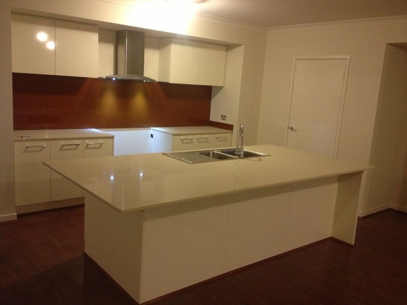 25 Penshurst Crescent, Officer VIC 3809