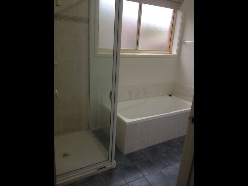 8/40 Victoria Road, Narre Warren VIC 3805