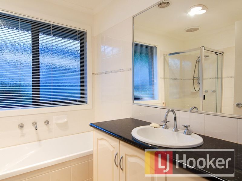 2/7 Campbell Street, Berwick VIC 3806