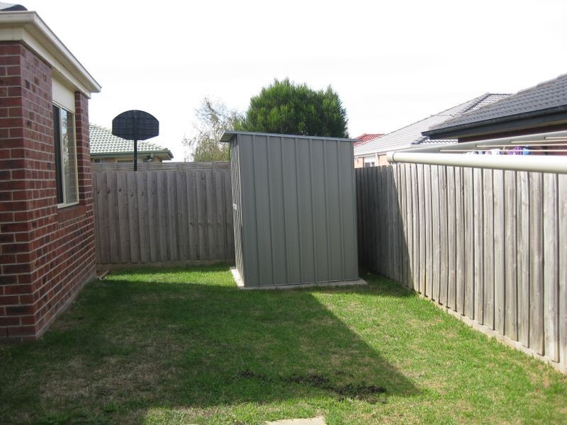 1/49-51 Dartmoor Drive, Cranbourne VIC 3977