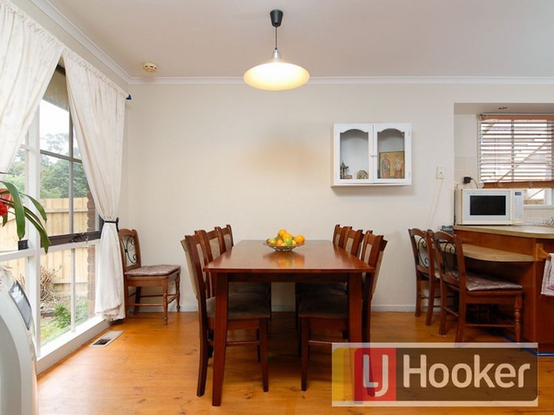 12 Cheviot Avenue, Berwick VIC 3806