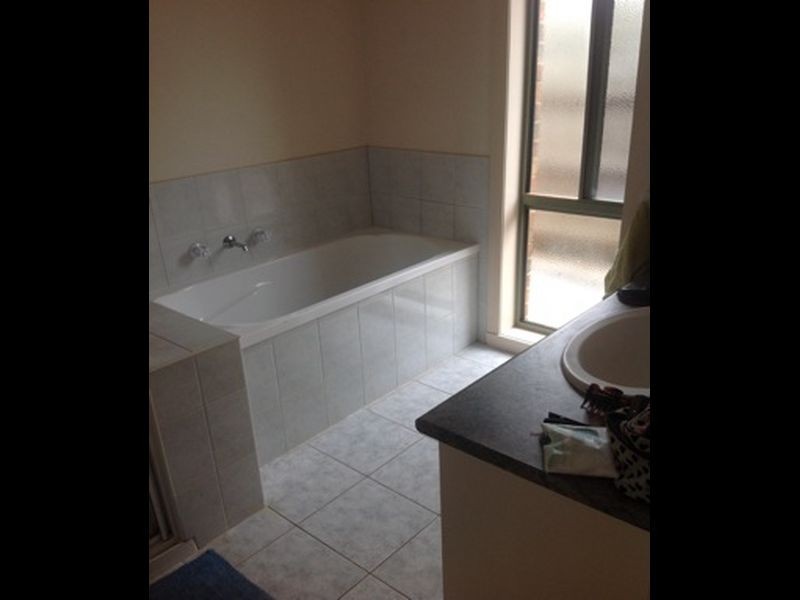 161 Golf Links Road, Berwick VIC 3806