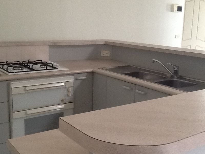 7 Iris Close, Cranbourne North VIC 3977