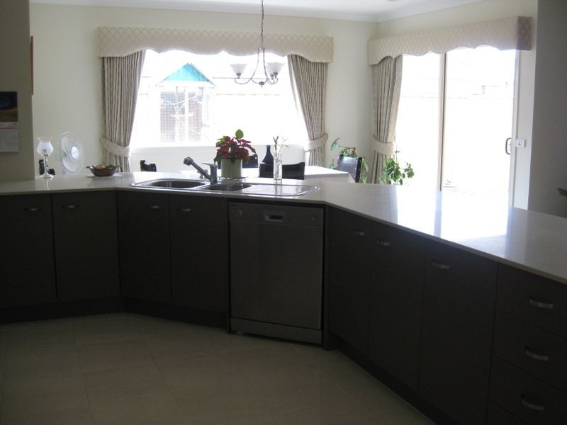 14 Marbelia Drive, Berwick VIC 3806