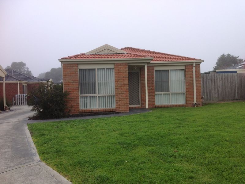 6/19-21 Maculata Drive, Cranbourne West VIC 3977