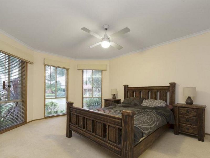 32 Warrawong Drive, Berwick VIC 3806