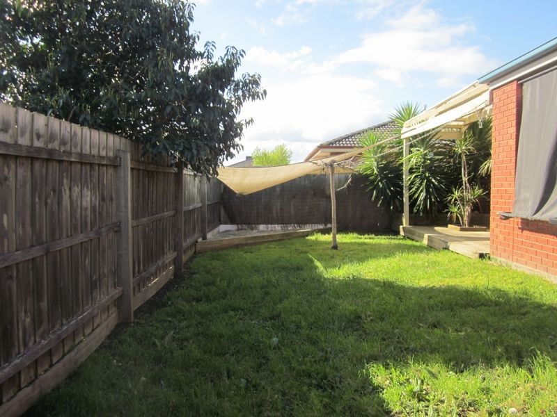 6 Cadell Place, Berwick VIC 3806