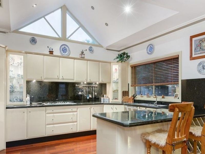 17 Hunt Club Road, Narre Warren South VIC 3805