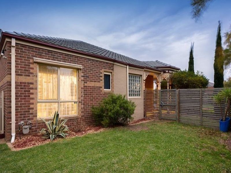 17 Hunt Club Road, Narre Warren South VIC 3805