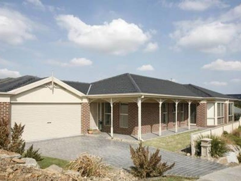 4 Highton Court, Beaconsfield VIC 3807