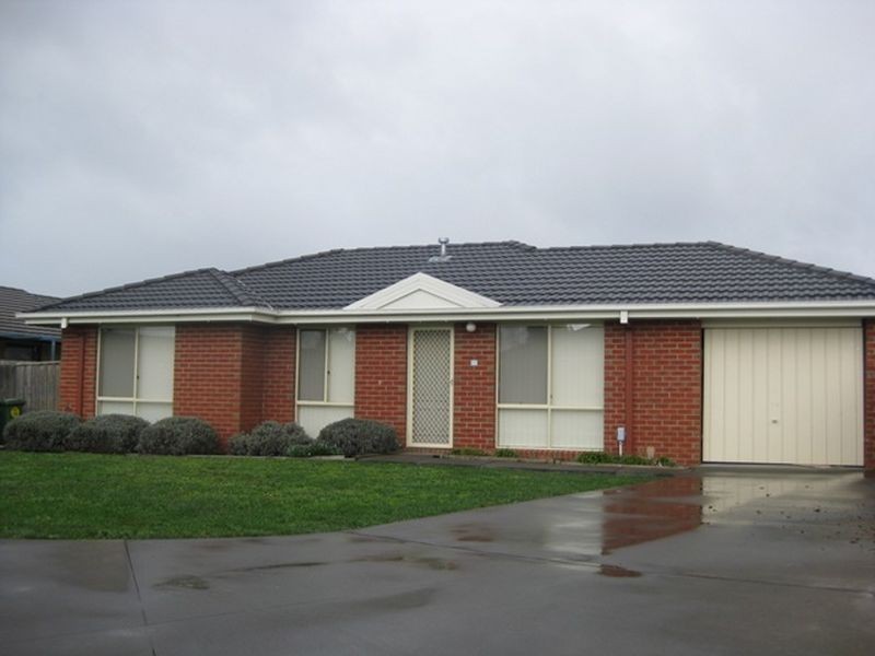 10/21 Merrijig Avenue, Cranbourne VIC 3977