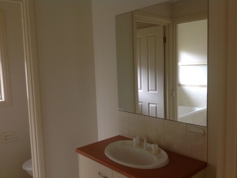 10/21 Merrijig Avenue, Cranbourne VIC 3977