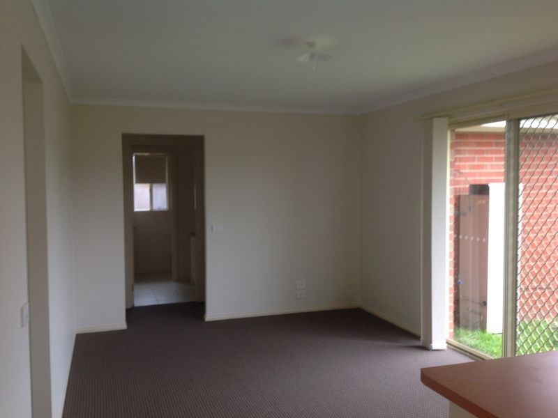 10/21 Merrijig Avenue, Cranbourne VIC 3977