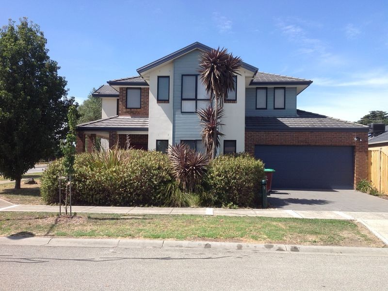 2 Boronia Avenue, Cranbourne VIC 3977