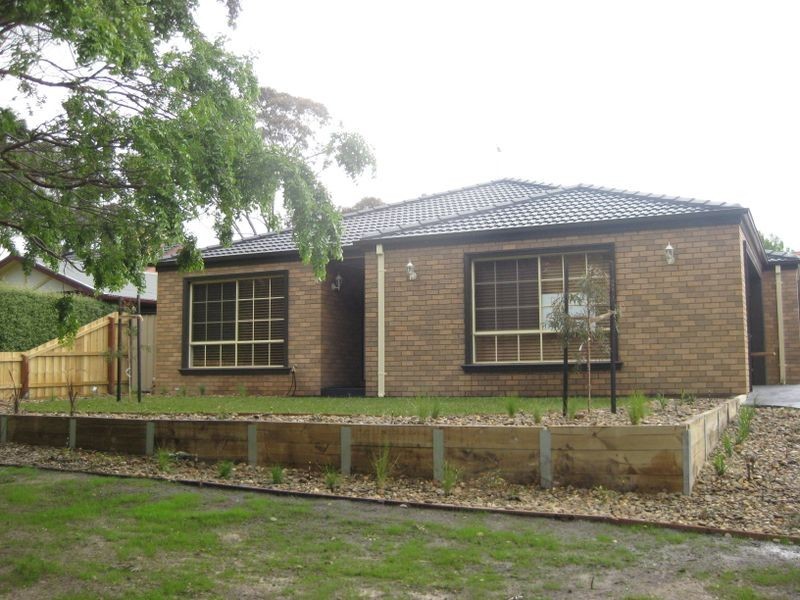 1/42 Gardiner Street, Berwick VIC 3806