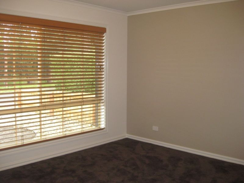 1/42 Gardiner Street, Berwick VIC 3806