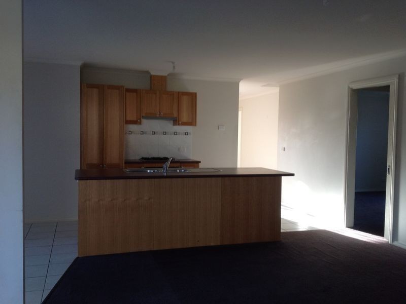 35 Sing Crescent, Berwick VIC 3806