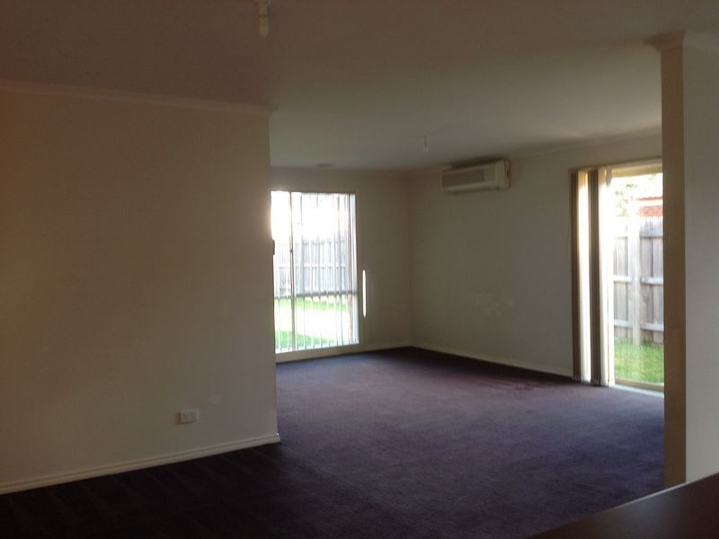 35 Sing Crescent, Berwick VIC 3806