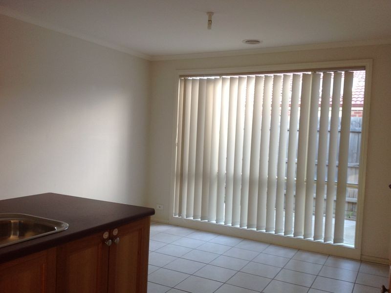 35 Sing Crescent, Berwick VIC 3806