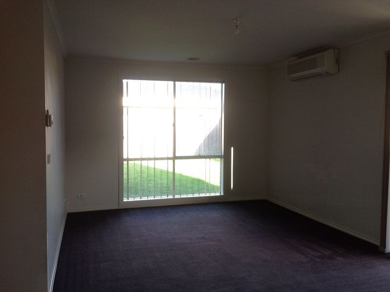 35 Sing Crescent, Berwick VIC 3806