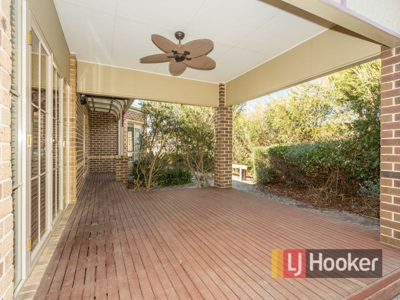 2 Don Collins Way, Berwick VIC 3806