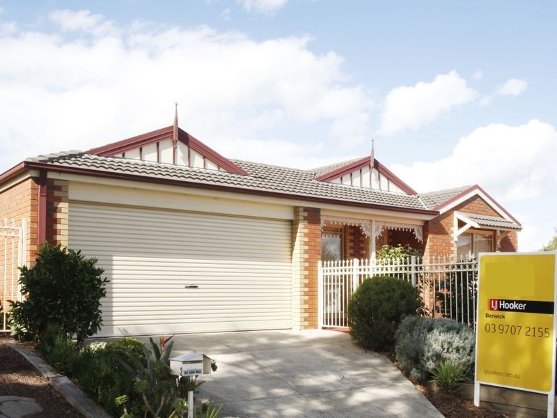 2 Curringa Close, Berwick VIC 3806