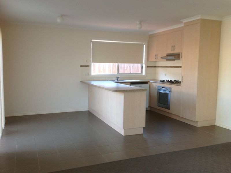 131 Melzak Way, Berwick VIC 3806