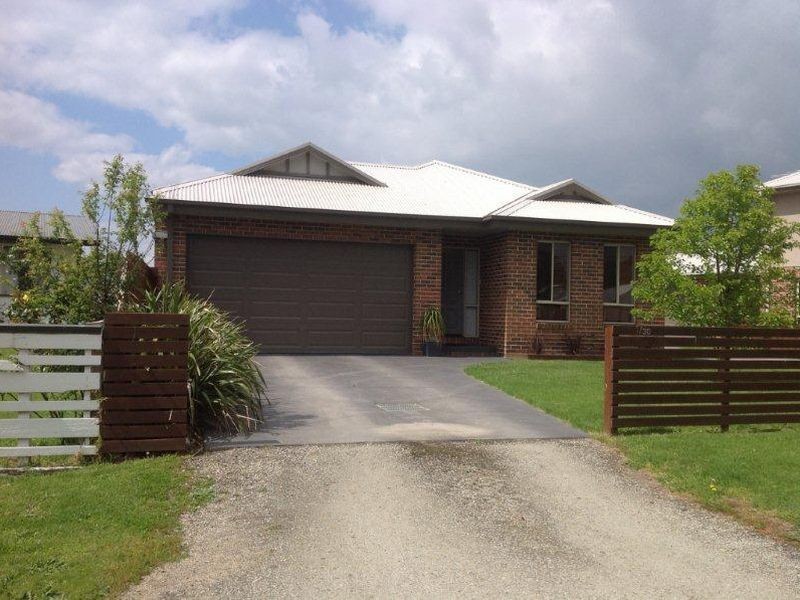 1/30 Lyall Street, Tooradin VIC 3980