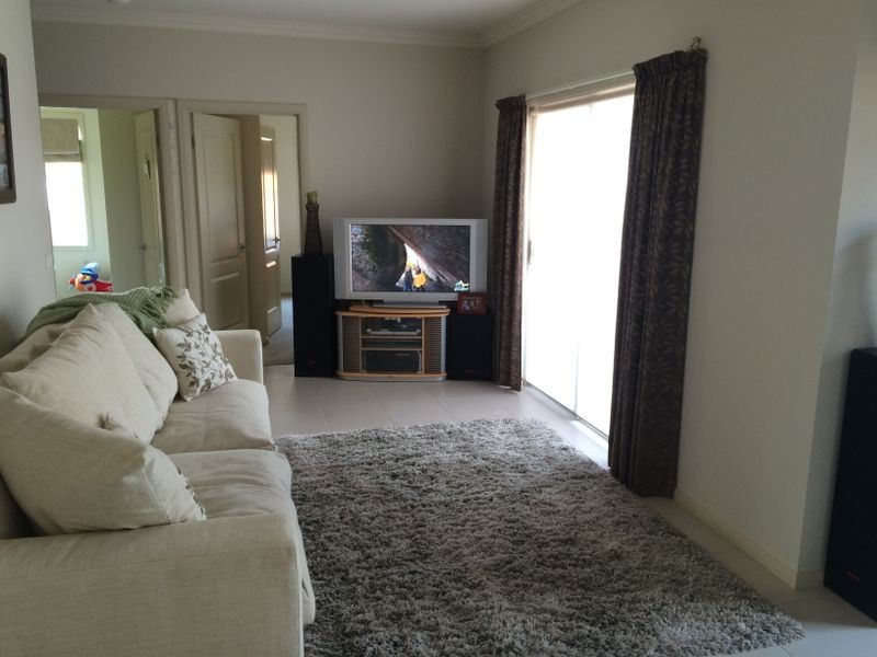 1/30 Lyall Street, Tooradin VIC 3980