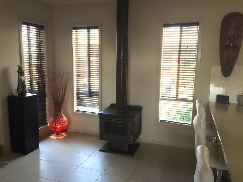 1/30 Lyall Street, Tooradin VIC 3980