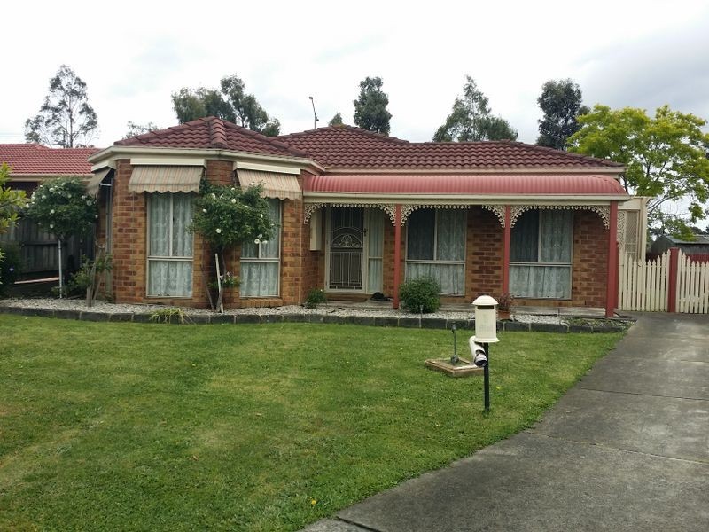 6 Onyx Crt, Narre Warren VIC 3805