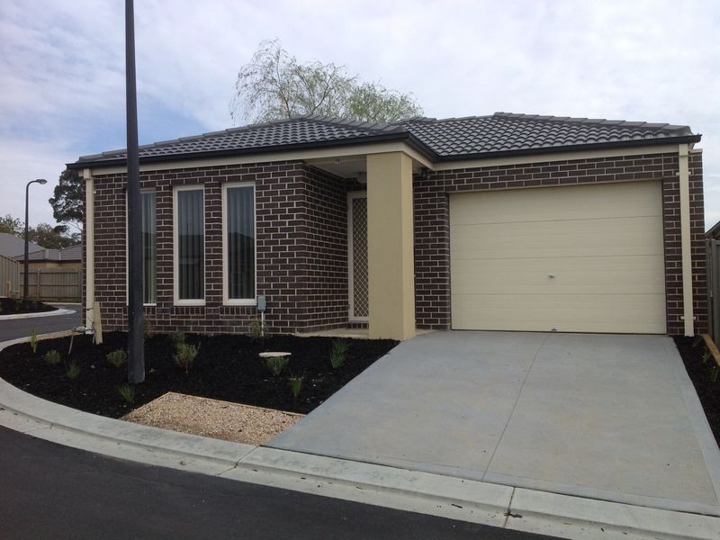 10 Blackburn Mews, Langwarrin VIC 3910